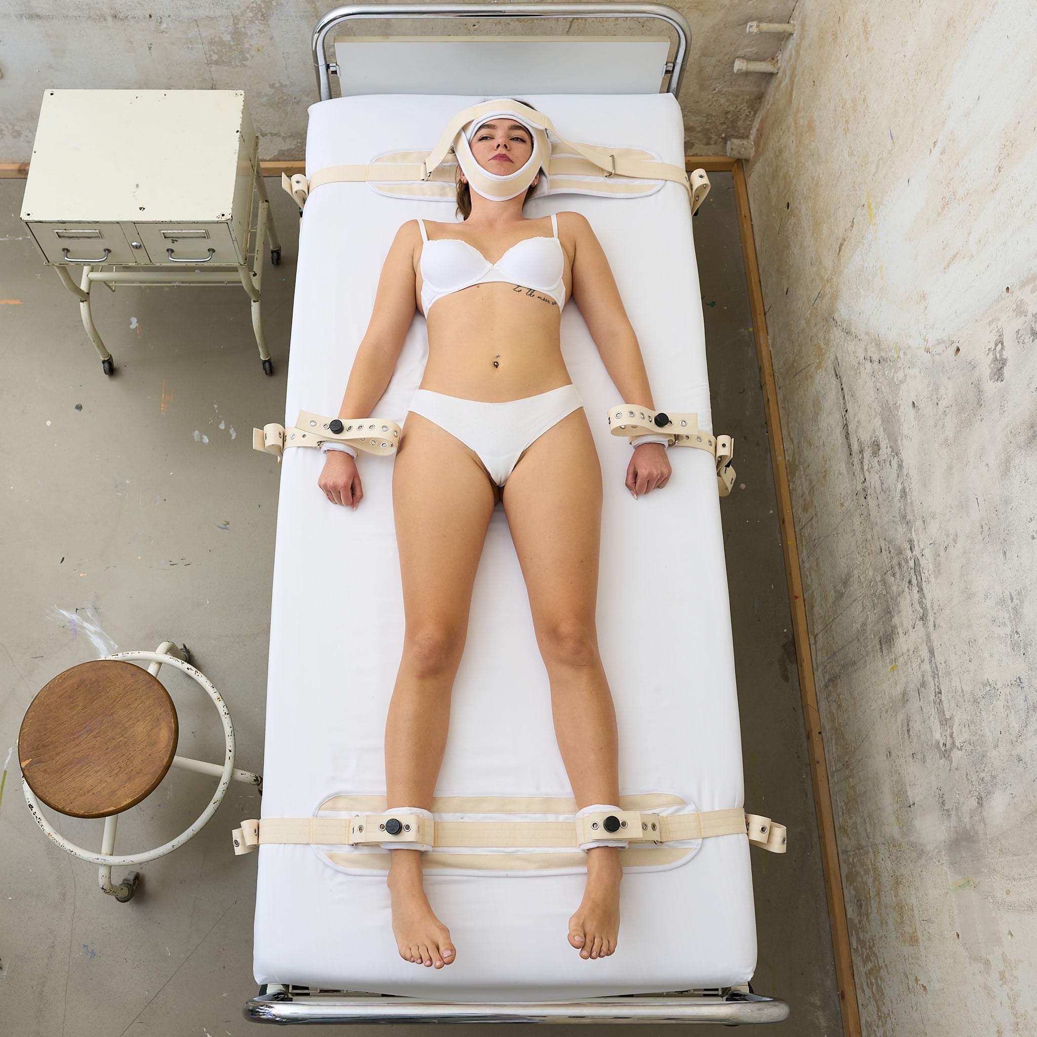 Bed Bondage Full Body Set M White