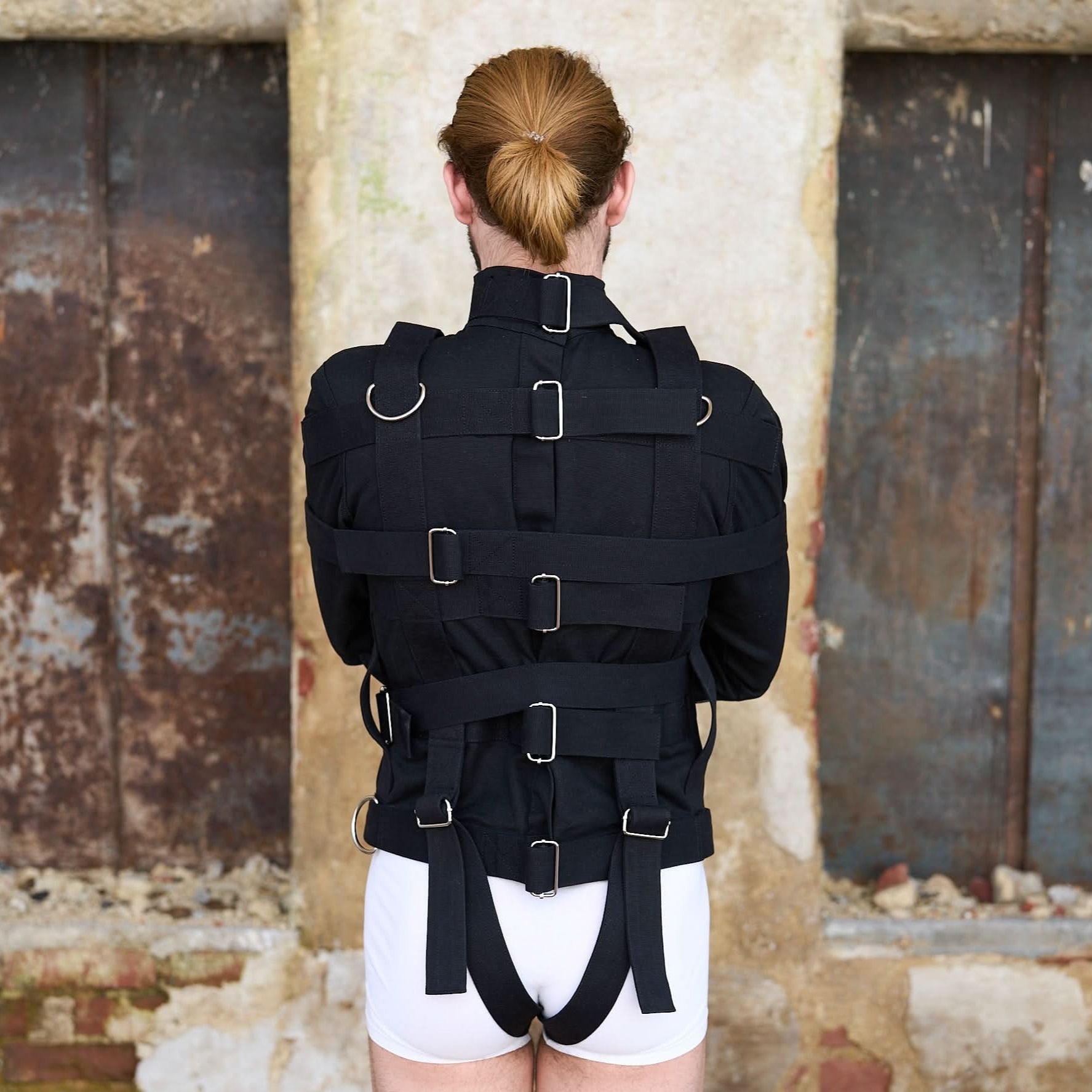 Straitjacket Black