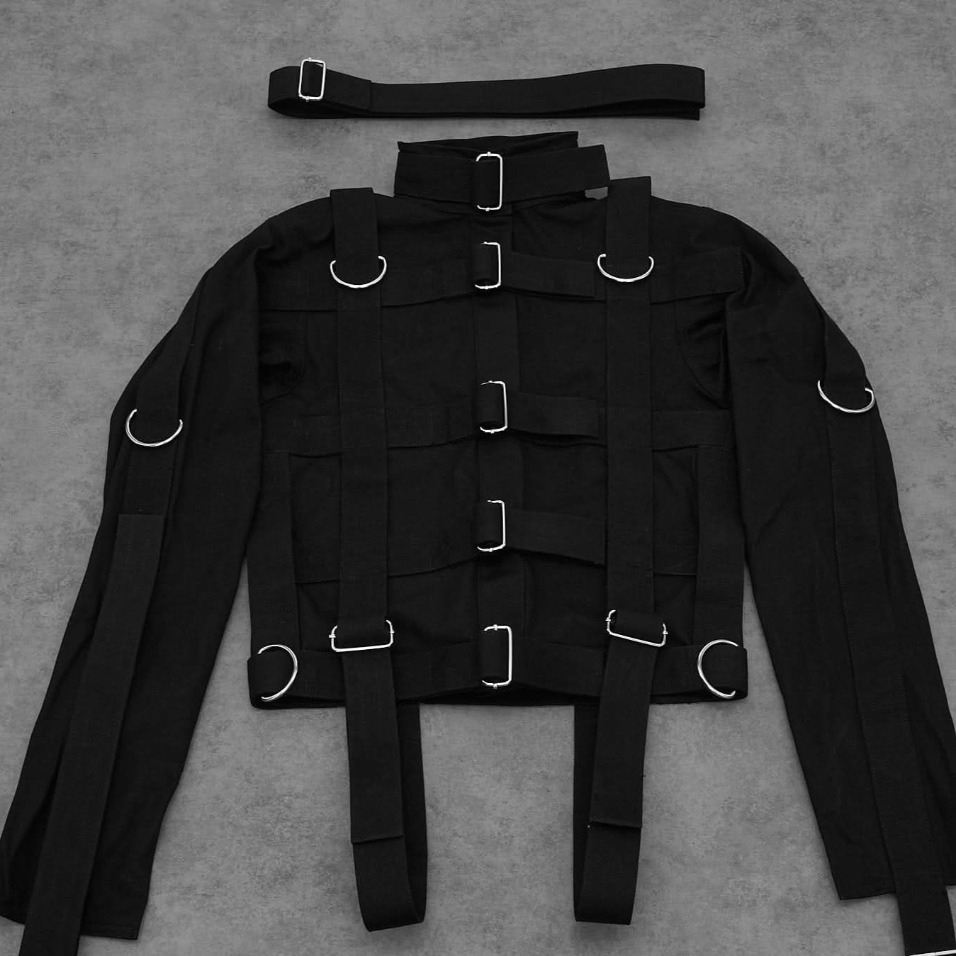 Straitjacket Black