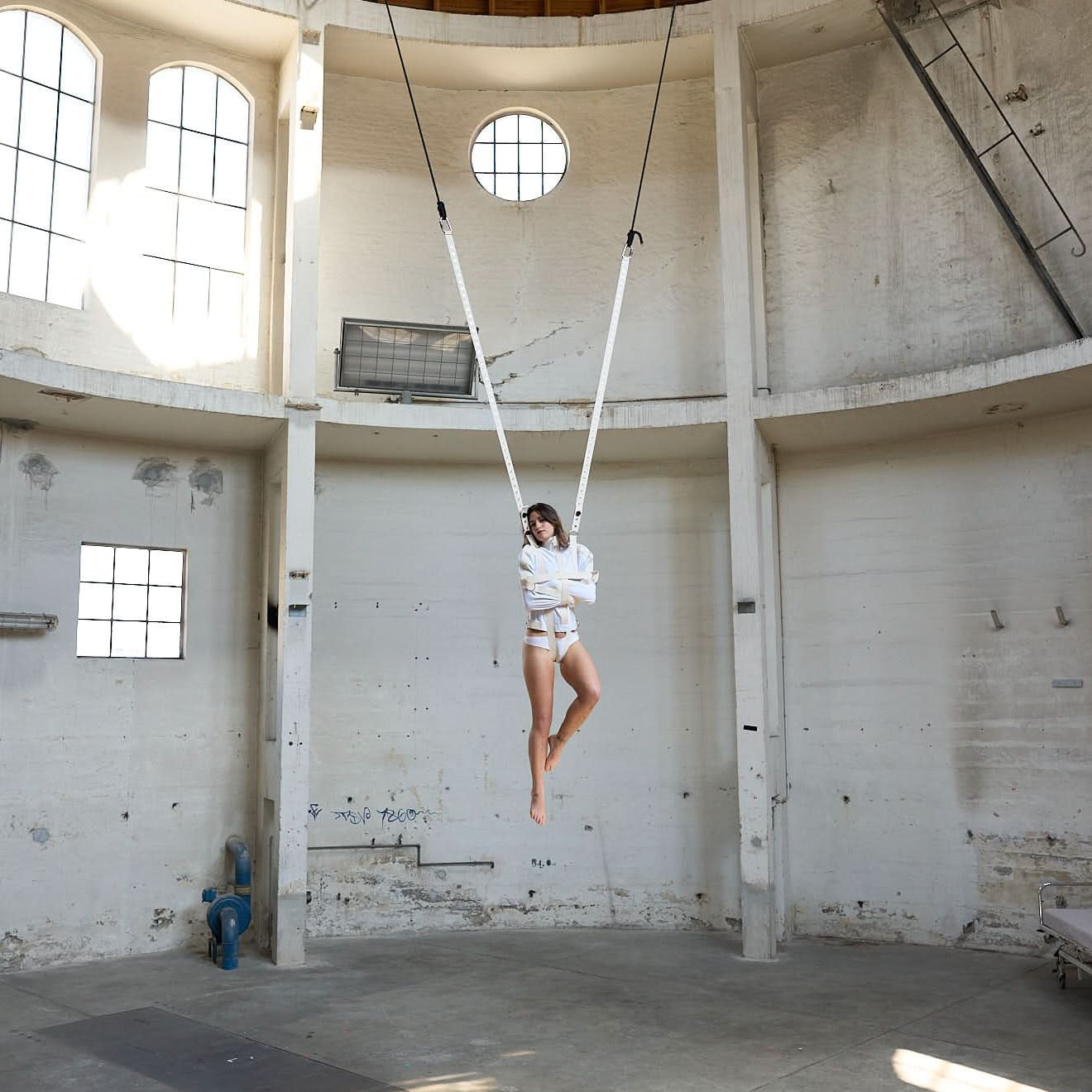 Straitjacket White
