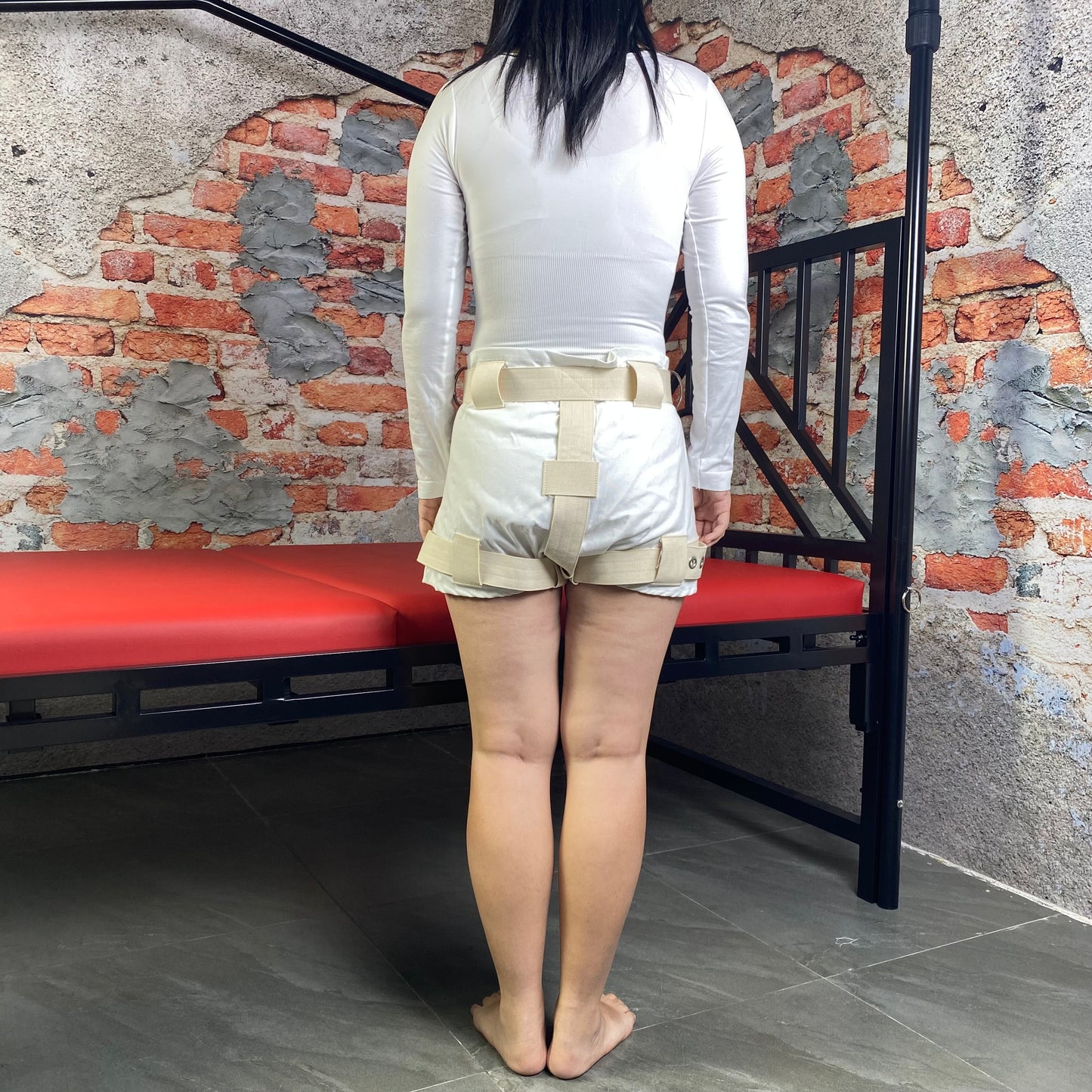 Windelüberhose für Erwachsene ABDL Abschließbare Shorts Beige